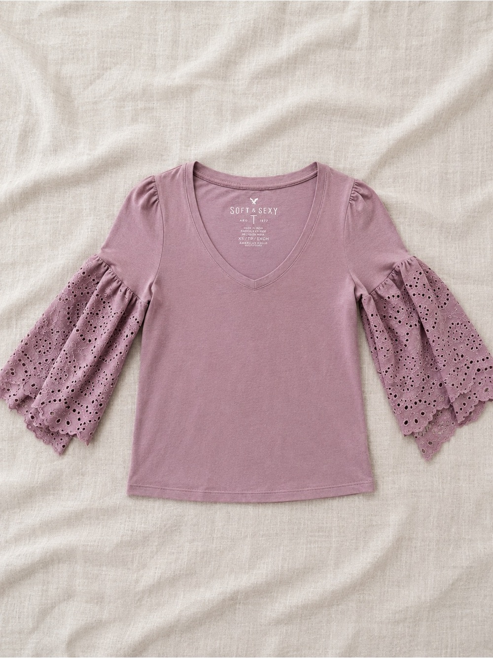 American Eagle Soft & Sexy Mauve Eyelet Bell Sleeve Top XS Boho